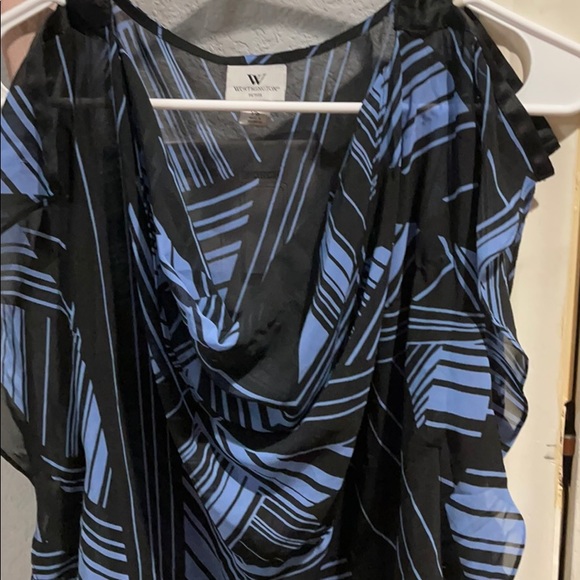 Blouse - Picture 2 of 3